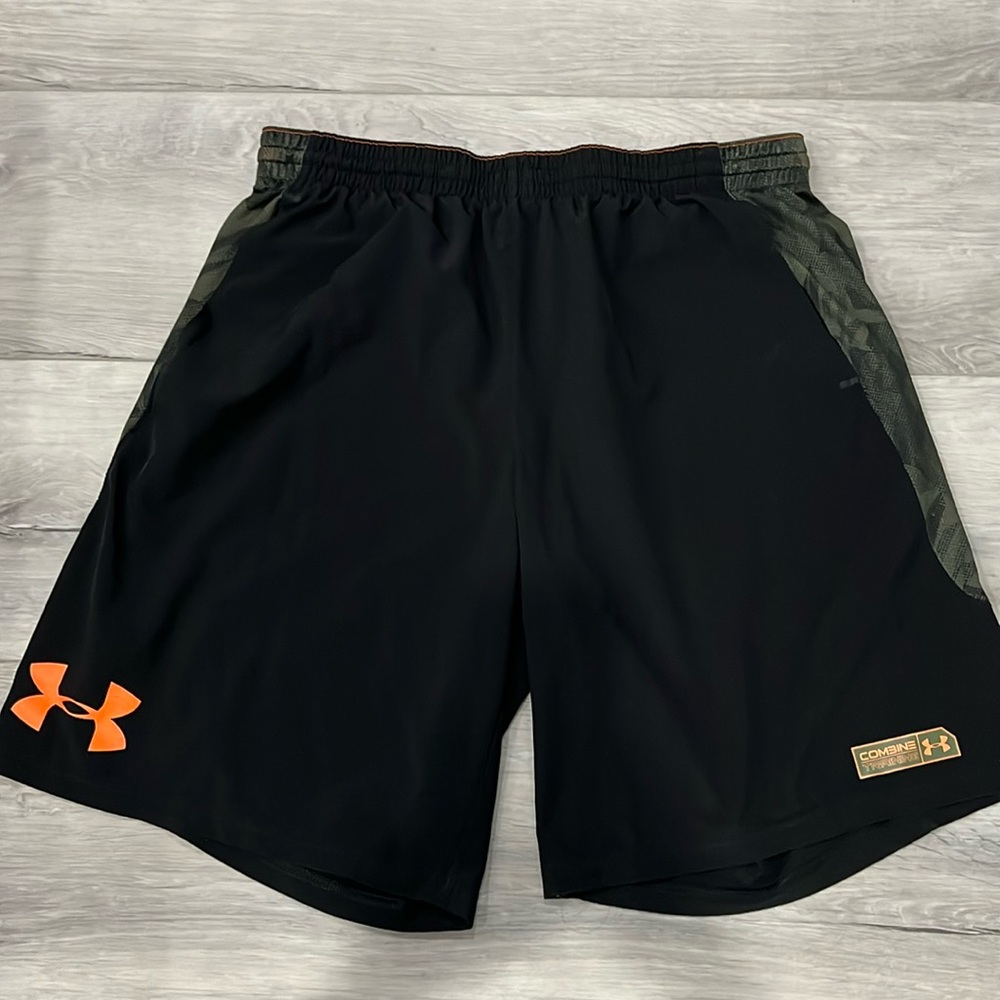 Under Armour workout shorts men’s XL